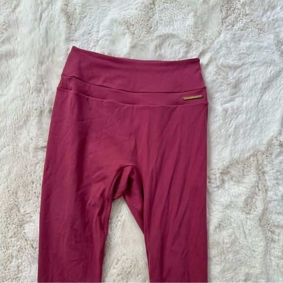 Gymshark / Whitney Simmons pink buttery soft flattering 7/8 leggings - Picture 7 of 10
